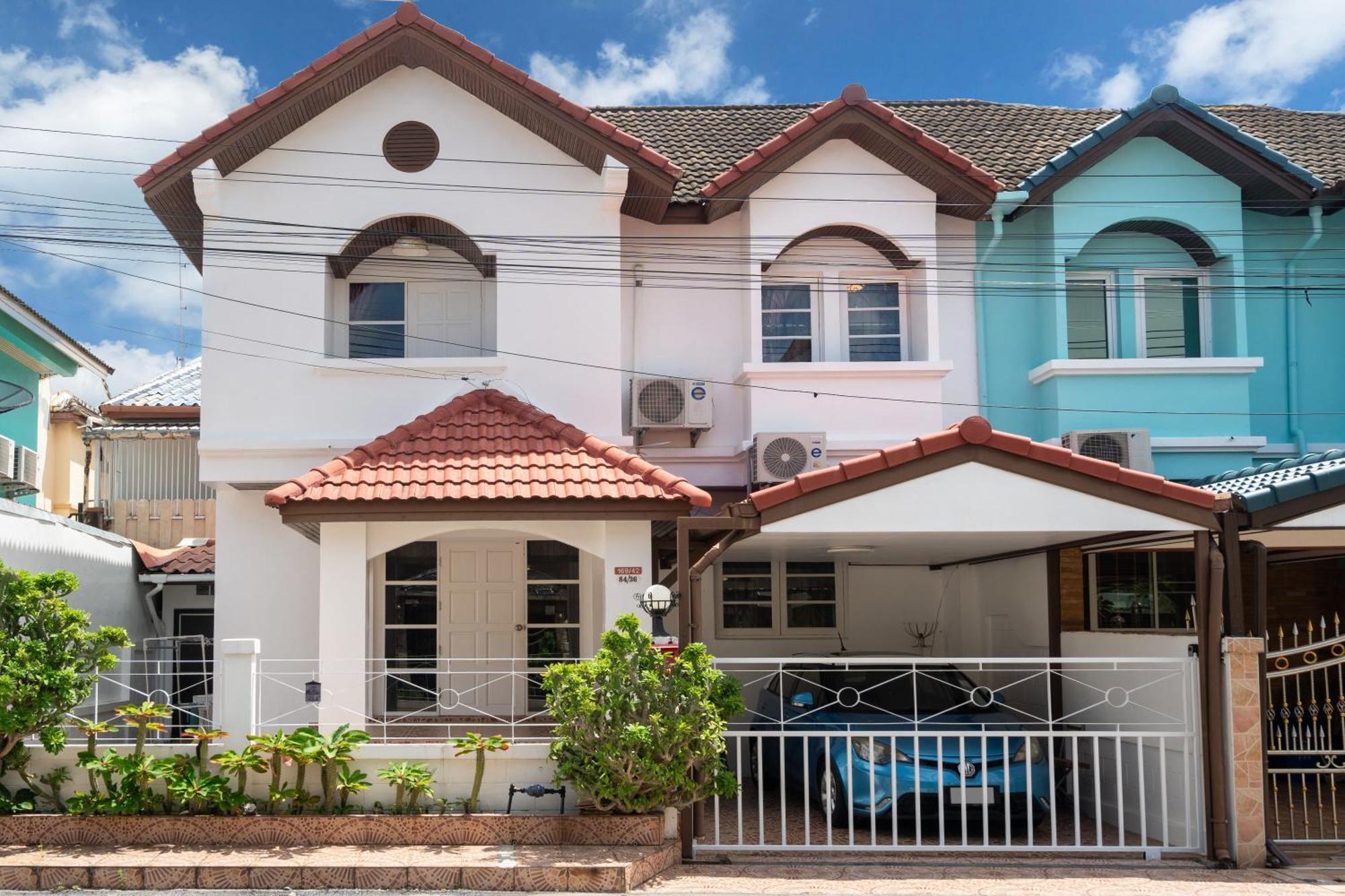 Cozystay Center Of Near Bangla Road